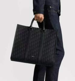 Picture of Dior Mens Bags _SKUfw239226305fw
